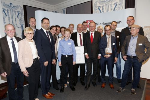 Die Delegation der Firma Weigand-Transporte bei der Übergabe des Niedersächsischen Wirtschaftspreises